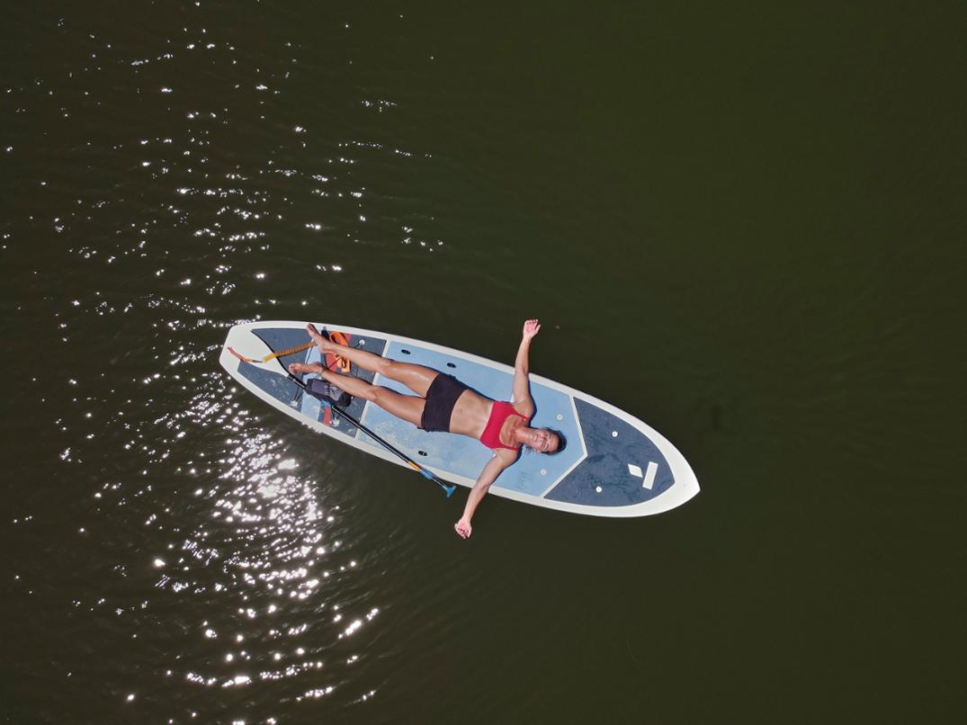 Location Image of color White