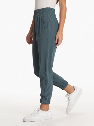 Vuori Villa Jogger Pants - Women's 3