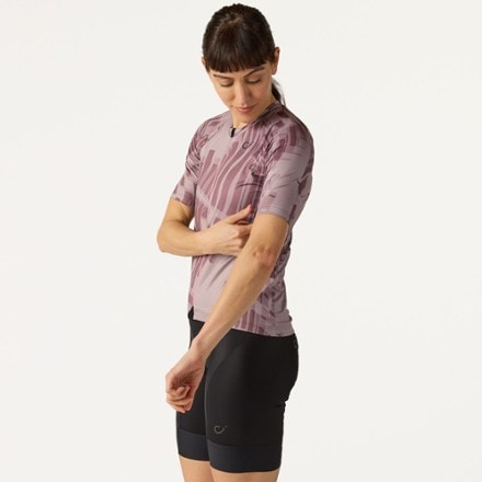 Velocio ONE Cycling Jersey - Women's 6