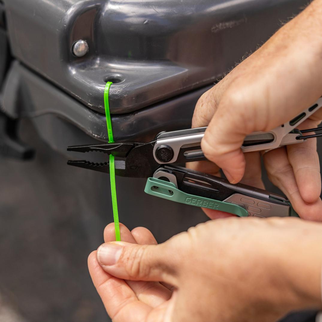 Location Image for Stakeout Spark Multi-Tool