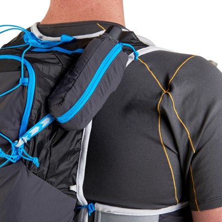 Ultimate Direction Adventure Vest 5.0 Hydration Vest 7