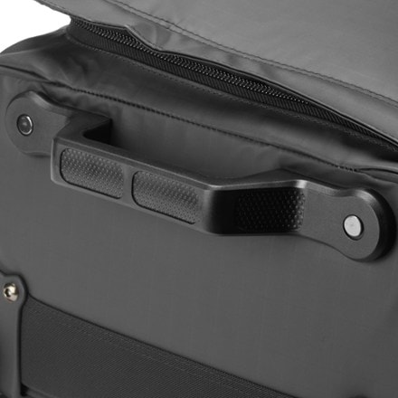 The North Face Base Camp Voyager Roller Bag - 21" 5