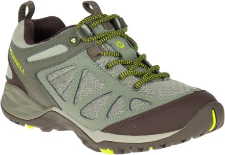 sports hiking shoes