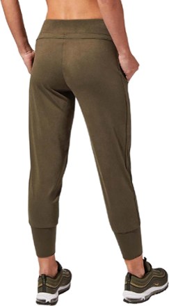 MPG Embrace Slim Jogger Pants - Women's 1