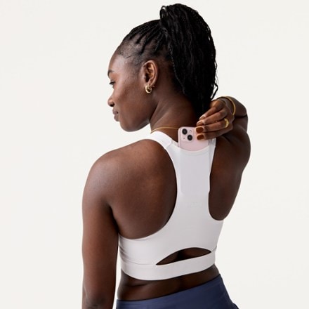 Brooks Luxe Pocket Bra 1