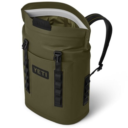 YETI Hopper M12 Backpack Soft Cooler 4