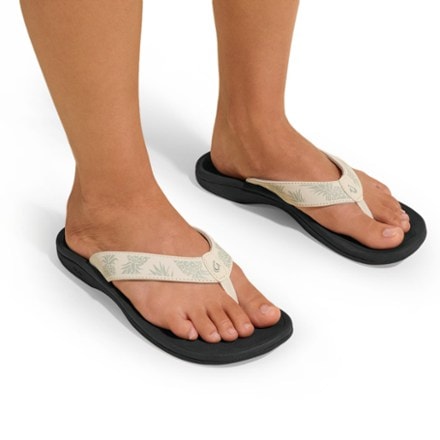 OluKai 'Ohana Flip-Flops - Women's 3