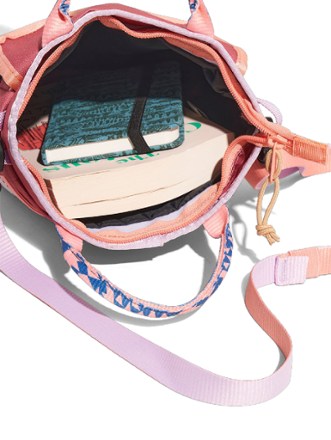 United By Blue 3.5 L Crossbody Tote Bag 2
