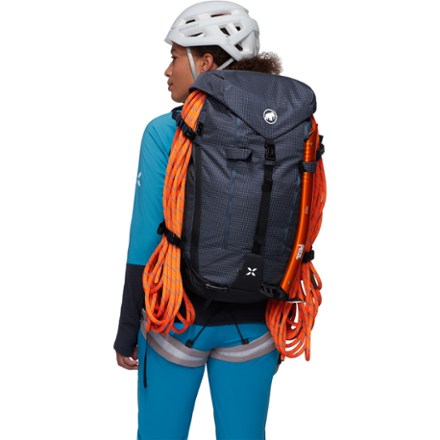 Mammut Trion 38 Pack - Women's 5