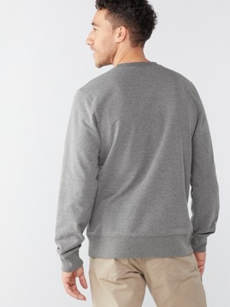 The North Face Heritage Patch Crew Sweatshirt - Men's 2
