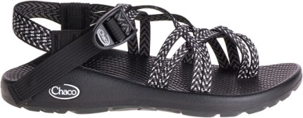 girls chacos size 2