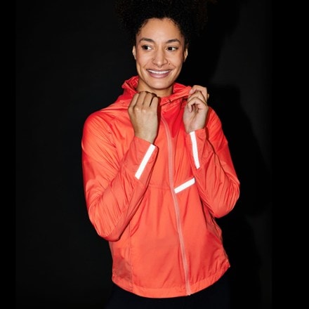 Oiselle Reflective Vim Jacket - Women's 5