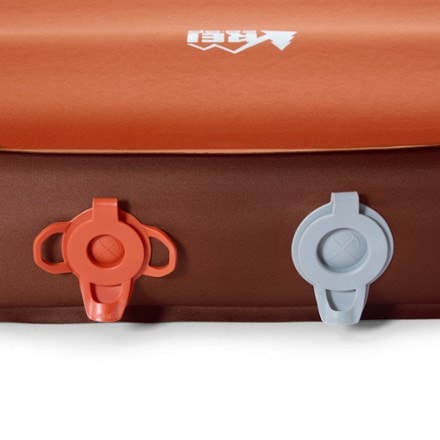 REI Co-op Westward Dreamer Self-Inflating Bed Air valve