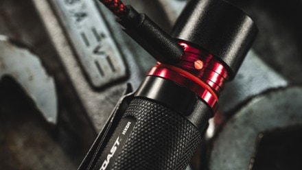 Coast HX5R Flashlight 7