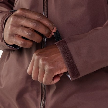 Arc'teryx Beta SL Jacket - Men's 8