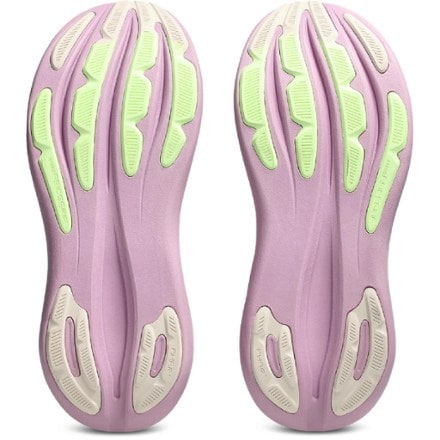 ASICS GEL-Nimbus 28 Road-Running Shoes - Women's 4