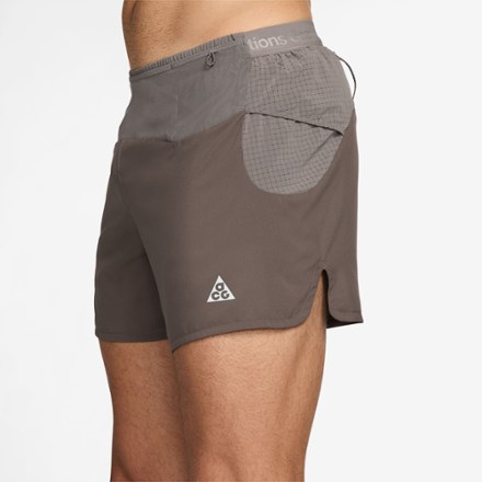 Nike ACG Second Sun 5" Brief Shorts - Men's 2