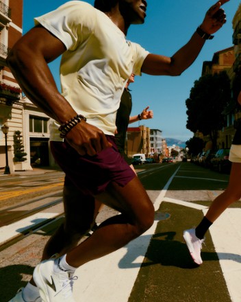 Location Image for Dash 6" Shorts - Men's