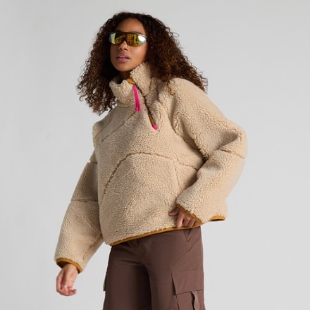 SENIQ Wooluxe Fleece Pullover - Women's 3