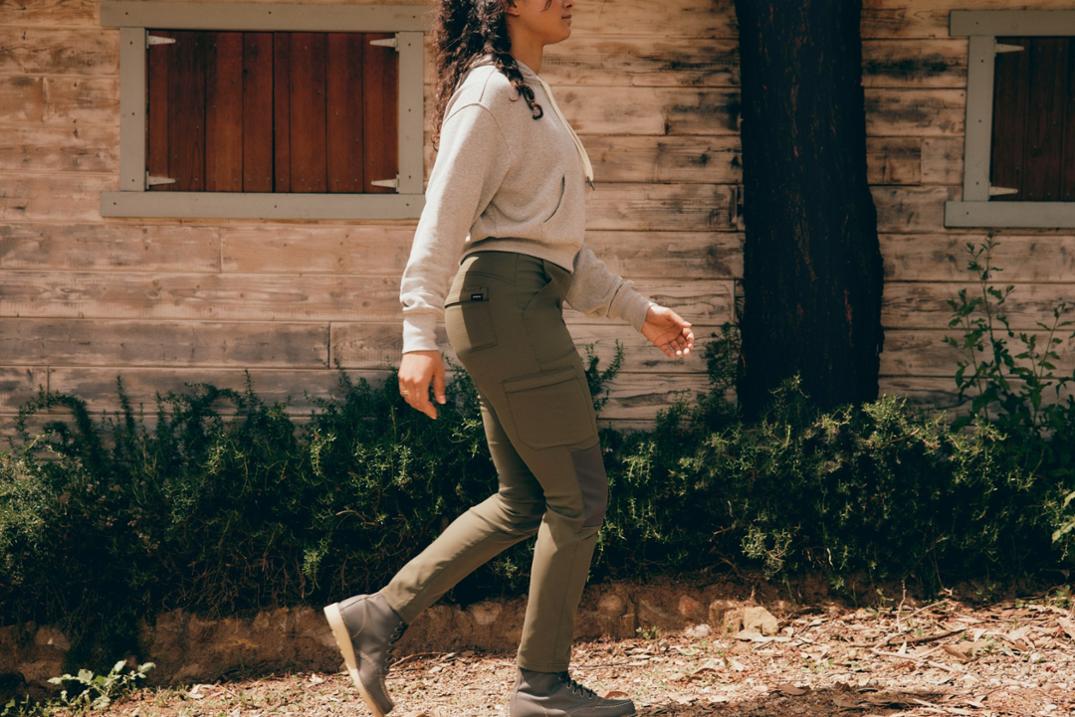 Location Image for Stretch Zion Skinny Pants - Women's