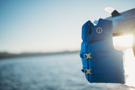 Mustang Survival Rev Youth PFD - Kids' 5