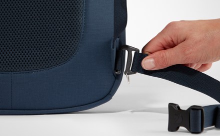 Fjallraven Ulvo 30 Travel Daypack 10