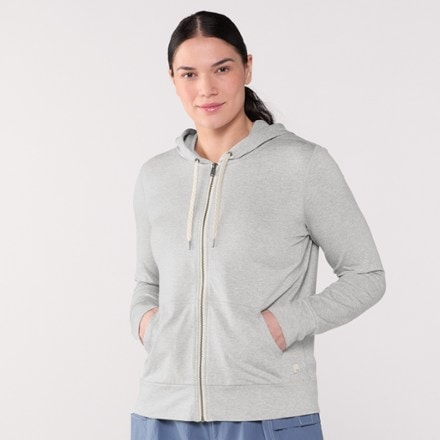 Vuori Halo Performance Hoodie 2.0 - Women's 1