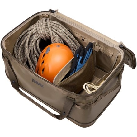 Thule Chasm Gear Hauler 55 L 5