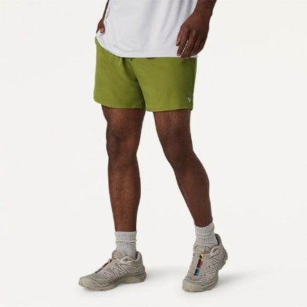 Vuori Course Shorts Lined 5" - Men's 4