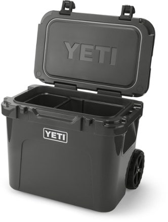 YETI Roadie 32 Wheeled Cooler 7