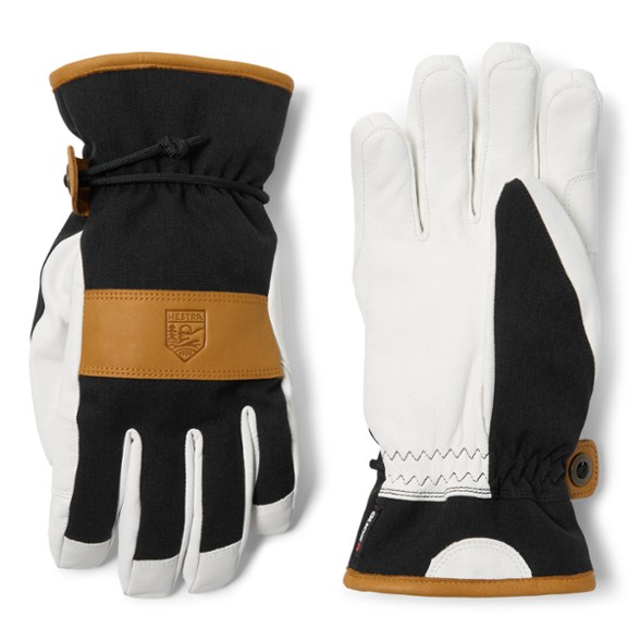 Product Image of color Black/Cork