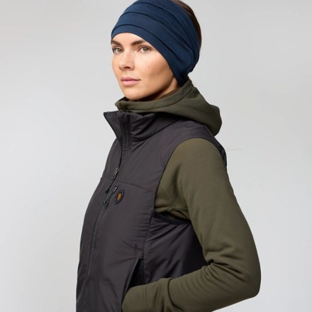 Fjallraven Bergtagen 60 Insulated Vest - Women's 7