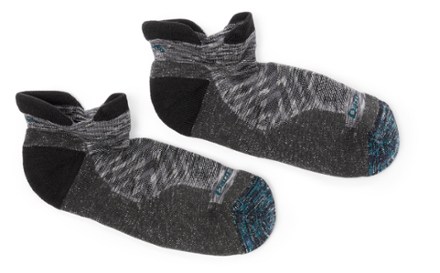 Darn Tough Mens Run No Show Tab Ultralightweight Cushion Socks