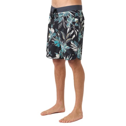 O'Neill Hyperfreak Mysto Scallop 19" Board Shorts - Men's 2