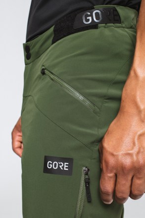 GOREWEAR Fernflow Bike Pants - Men's 8