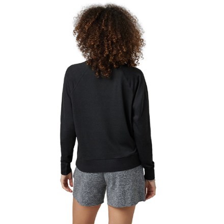 Vuori Long-Sleeve Halo Crew Pullover - Women's 2