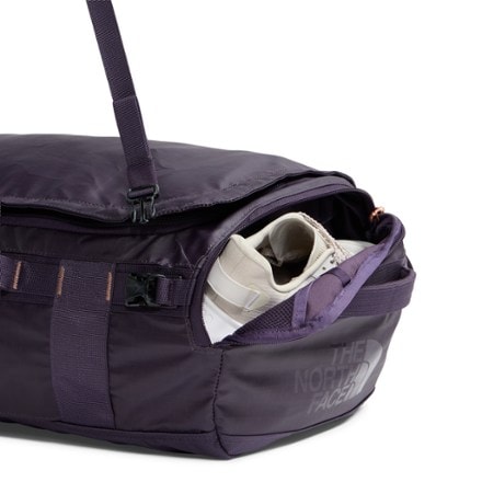 The North Face Base Camp Voyager Luxe Duffel - 32 L 3