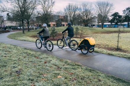 ebike pulling bike trailer behind