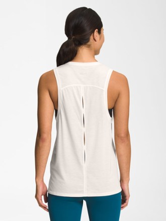 The North Face Wander Slitback Tank Top - Women's 2