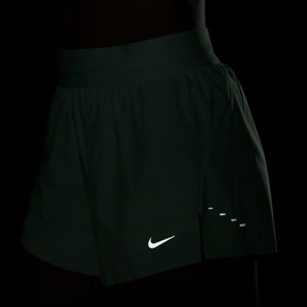 Nike Swift Dri-FIT Mid-Rise 2.5" Brief-Lined Shorts - Women's 4
