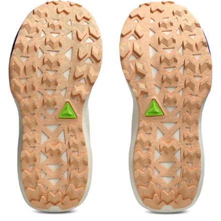 ASICS Trabuco Max 5 Trail-Running Shoes - Women's 4