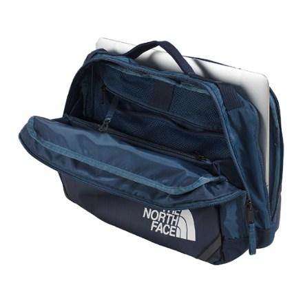 The North Face Base Camp Voyager Sling 4