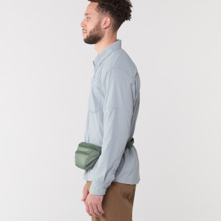 REI Co-op Trail 2 Waist Pack 2
