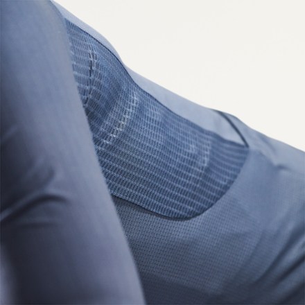 PEARL iZUMi Red Cycling Jersey - Women's 9