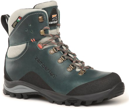 Zamberlan 330 Marie GTX RR Hiking Boots - Women's 2