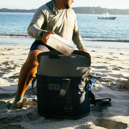 YETI Hopper M30 2.0 Soft Cooler 8