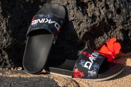 DAKINE Pa'u Hana Sport Sandals - Women's 5