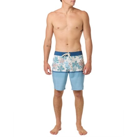 O'Neill Hyperfreak Heat Block 19" Board Shorts - Men's 2