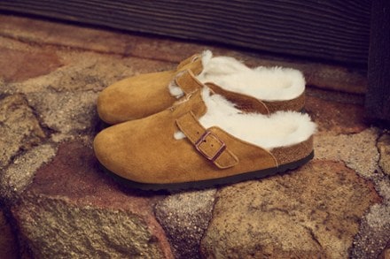 Birkenstock Boston Shearling Clogs - Women's 5