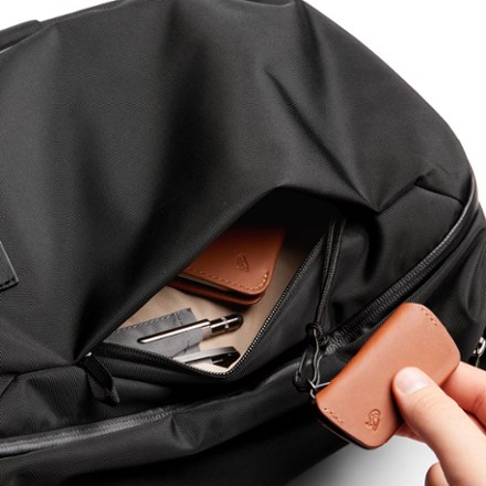 Bellroy Transit Workpack 20 L 6